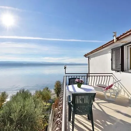 Apartman House Rogoznica *