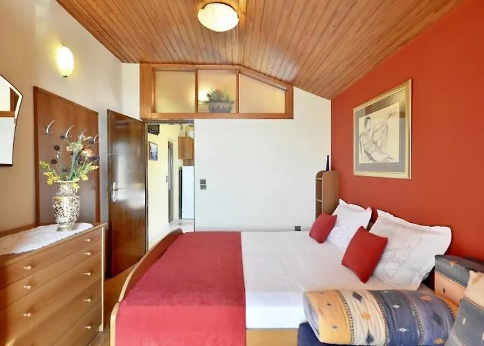 Apartman House Rogoznica *