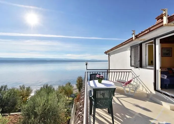 Apartman House Rogoznica *