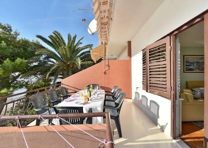 Apartman House Rogoznica