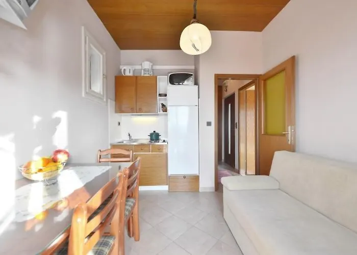 Apartman House Rogoznica *