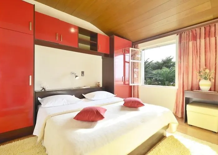 Apartman House Rogoznica